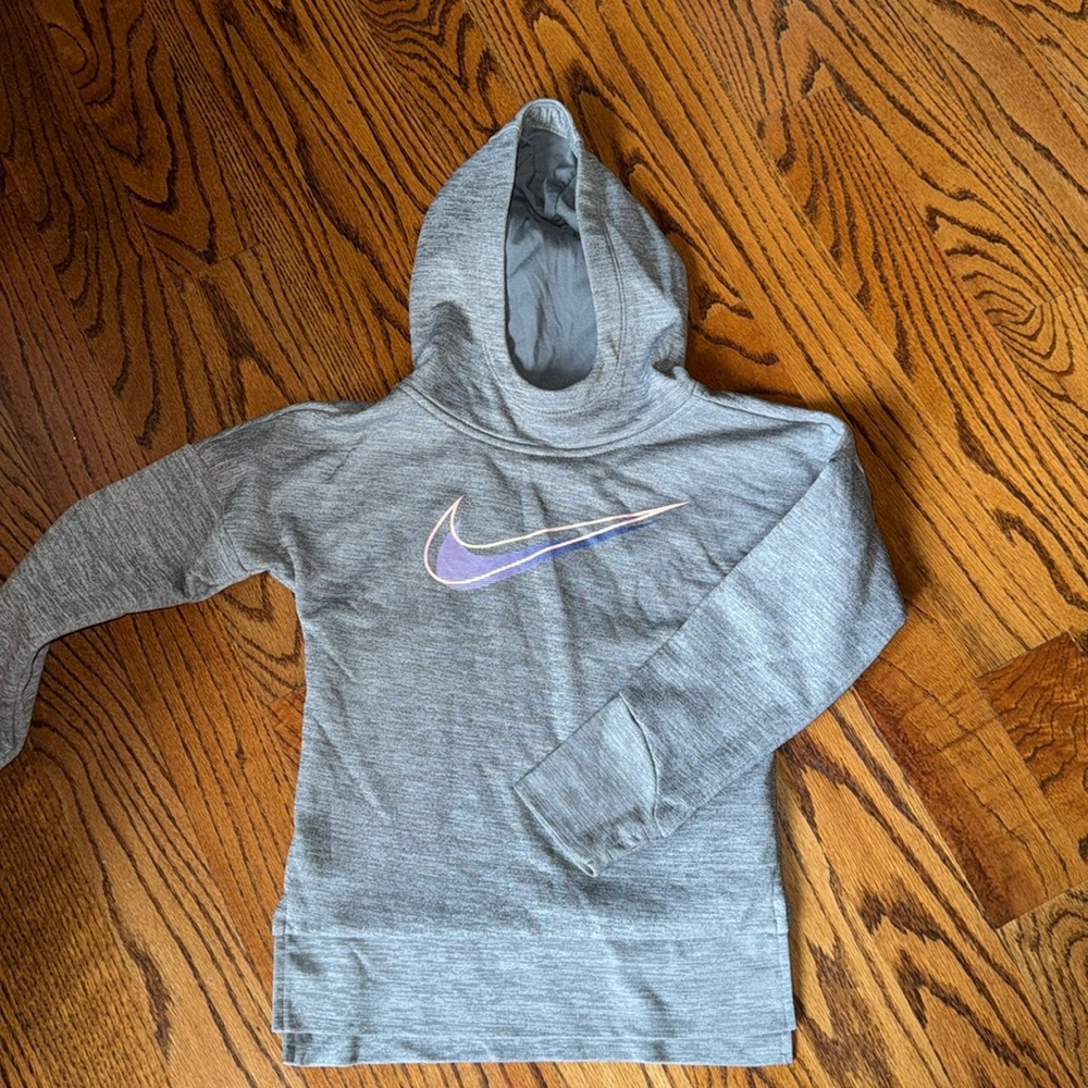 Girls gray Heathered Nike Hoodie pink purple swoosh sz 6 M 5-6 years old dry fit